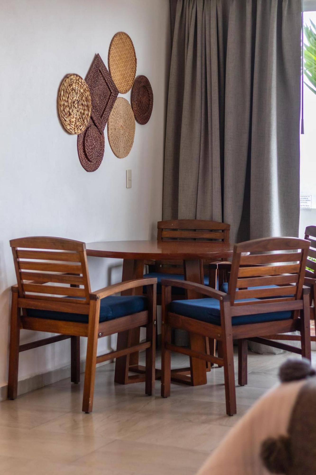 The Paramar Beachfront Boutique Hotel With Breakfast Included - Downtown Malecon ปูแอร์โตบาญาร์ตา ภายนอก รูปภาพ