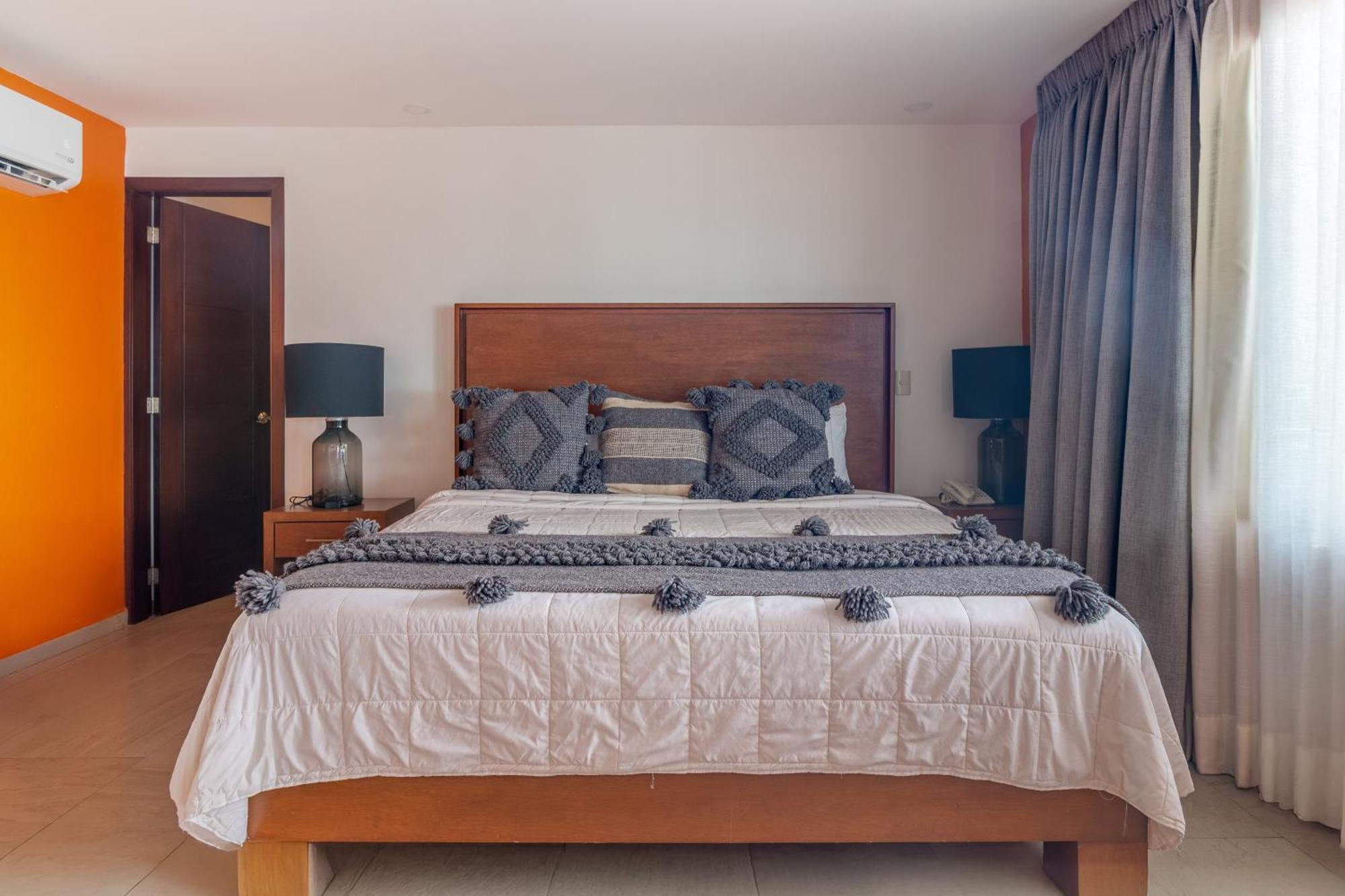 The Paramar Beachfront Boutique Hotel With Breakfast Included - Downtown Malecon ปูแอร์โตบาญาร์ตา ห้อง รูปภาพ